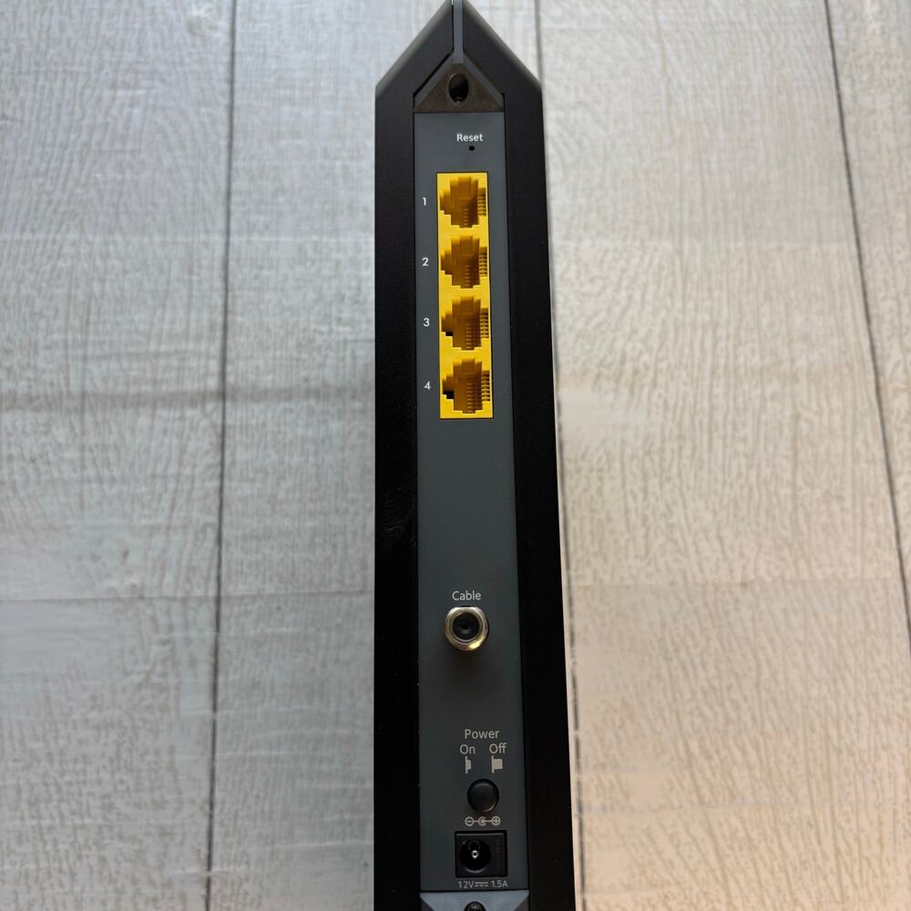 Netgear Nighthawk CM1200 Multi-Gig DOCSIS 3.1 Cable Modem - Picture 13 of 16